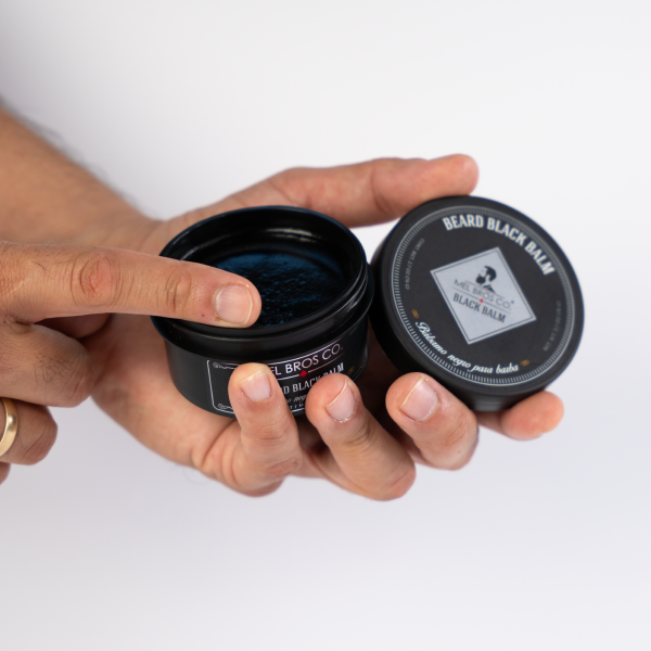 Bálsamo Negro para Barba 2.7oz | Cubre canas + Pigmento Mineral 100% Natural + Estiliza & Moldea