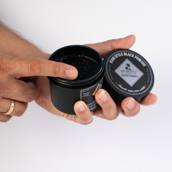 Pomada Negra 4oz|118ml Oscurece Canas
